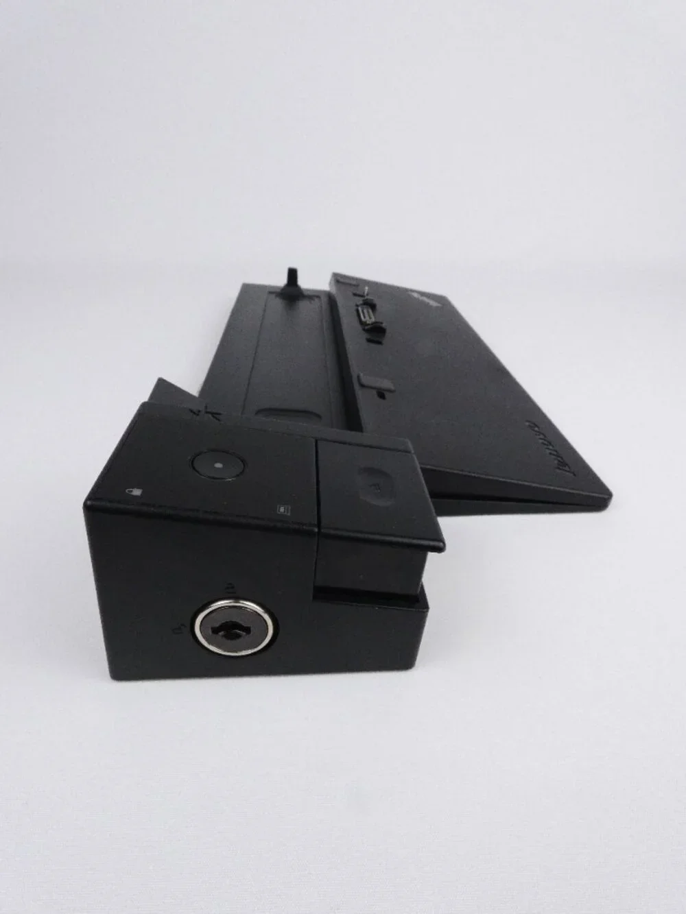 Lenovo Thinkpad Docking Station Pro Dock 40A1 Black 20V 8.5A